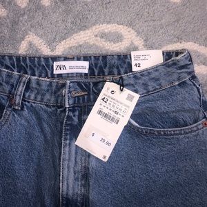 Zara Classic Mom Fit Hi-Rise Ankle Length Jeans